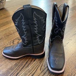 Little boys size 12 cowboy boots EUC